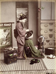 理髪、日本、1880年頃（手塗りの卵白をカードに印刷） 作： Kusakabe Kimbei