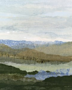 重なり合う山々の静けさ