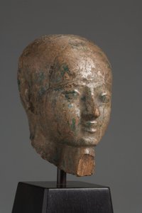 Ptah（釉薬を施したステアタイト）の頭（325629も参照）
