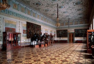 19世紀、サンクトペテルブルクのエルミタージュ美術館のナイトホールアーセナル 作： Leo von Klenze