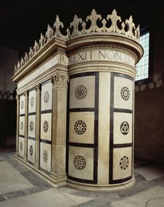 カペラルチェッライの聖墳墓の小さな神殿、1467年（大理石）