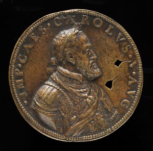 シャルル5世（1500～1558）、スペイン王（1516～1556）、神聖ローマ皇帝（1519）［裏面］、1547年以降。 作： Leone Leoni