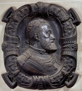 皇帝シャルル5世（1500-1558）の横顔の肖像"レオーネ・レオーニ(1509-1590)によるブロンズ彫刻のレリーフ。パリ、ルーヴル美術館 作： Leone Leoni