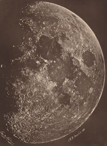 月の第1四半期の写真