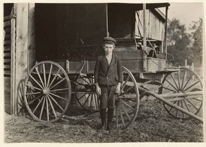 [ノースカロライナ州ガストニア、オザーク・ミル8、オーリー・シュロース、10歳］。 作： Lewis W. Hine