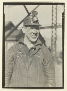 ペンシルベニア州東部炭鉱労働者 作： Lewis Wickes Hine