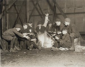 1910年10時のニュースボーイの一団