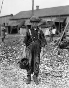 ヘンリー 作： Lewis Wickes Hine