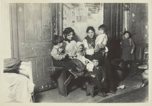 イタリアン・ファミリー, シカゴ 作： Lewis Wickes Hine