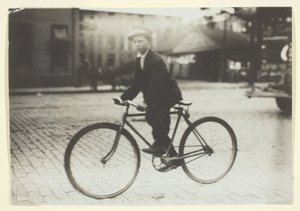 アラバマ州モントゴメリー 作： Lewis Wickes Hine