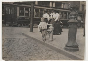  作： Lewis Wickes Hine