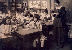 不明な画像 作： Lewis Wickes Hine