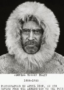 1909年4月、アメリカの探検家ロバート・エドウィン・ピアリー（1856-1920）が北極点への遠征から帰ってきたところを撮影したもの。 作： Unbekannt Unbekannt