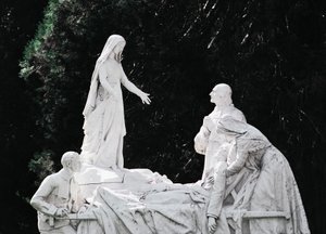 病人を癒す聖母、彫刻群 Salus Infirmorum (病人の健康)