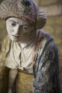 ボンネットの聖女（塗られた石） 作： Ligier Richier