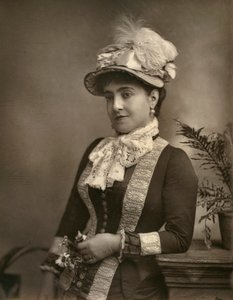 アデリナパティ、イタリアオペラ歌姫、1882年。 作： London Stereoscopic and Photographic Co