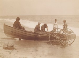 ボートを降ろす漁師たち（ニュージャージー州シーブライト 作： Louis Comfort Tiffany