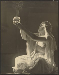  作： Louis Fleckenstein