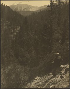 ゴルゴニオ山の遠景 作： Louis Fleckenstein