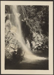 [滝のある風景］ 作： Louis Fleckenstein