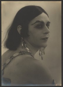  作： Louis Fleckenstein