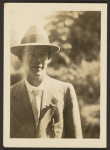  作： Louis Fleckenstein