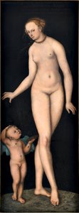 クラーナハ、ルーカス、ザ・エルダー（1472-1553）の「蜂蜜泥棒のキューピッドを持つヴィーナス」。木に油彩、1537年以降。寸法：175,4x66,3 cm。ドイツ国立博物館、ニュルンベルク 作： Lucas the Elder Cranach
