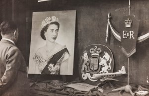 ショーケース 英国女王エリザベス2世へようこそ