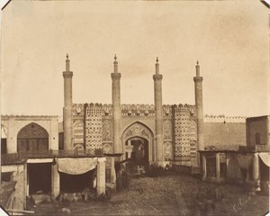 [テヘランの新しい門]1850年代。