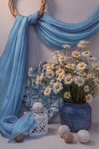 新鮮な青いデイジーの静物画 作： Lydia Jacobs