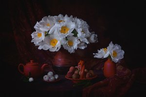 物憂げな牡丹とライチ 作： Lydia Jacobs