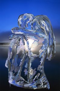 Blue Lovers, 2022（アーカイバル顔料プリントにアクリル絵の具） 作： Madeleine Gross