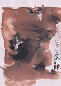 流動的で土臭い抽象画 作： Maira Ribena