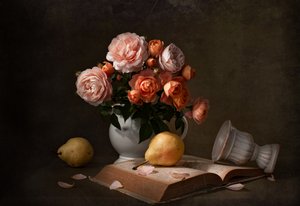 優雅なバラと洋梨 作： 