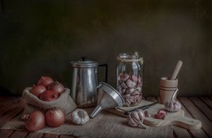 素朴なキッチン用品 作： Margareth Perfoncio