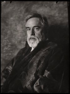 自画像、1935年頃。 作： Mariano Fortuny y Madrazo