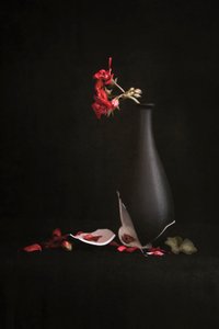  作： 