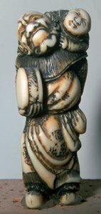 中国人ダンサーと子供の日本根付 18世紀   作： Masahira