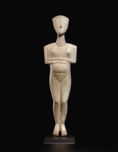 キュクラデス時代の横たわる女性像、シュスター・マスターのネームピース、初期キュクラデスII、紀元前2400年頃（大理石