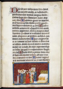 コットン ティベリウス B. VIII f.70r 「フランス王シャルル 5 世の戴冠書」より、女王の王冠を支える男爵