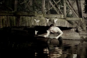 妖精を捕まえる 4 作： マット・コリショー