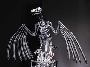 ナーヴラック、2019年（アセタール、アクリル、アルミニウム、真鍮、電気回路、塗装、PVC、樹脂、サーボモーター、スチール）