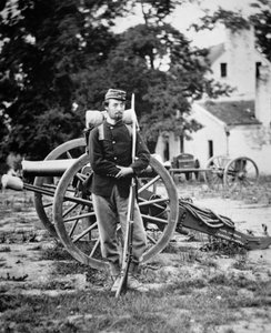 北軍のD.W.C.アーノルド一等兵、バージニア州ハーパーズフェリー付近で撮影 作： Mathew Brady