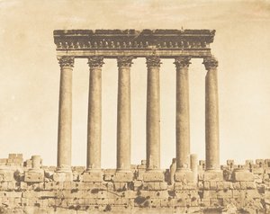 太陽の神殿の柱廊、バールベック・ヘリオポリス、1850年9月15日。 作： Maxime Du Camp