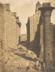 テーベのカルナック宮殿のブバスタイトの宮廷と多柱室への入り口、1849-50年。 作： Maxime Du Camp