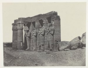 オシマンディアスの墓（ラメッセウム・オクシデンタル）出土のペリスタイル、テーベ、アルバム「エジプト、ヌビエ、パレスチナ、シリア」（1852年）より59枚目