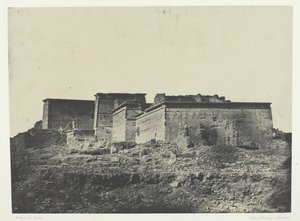 フィロエのイシス大神殿、北から撮影した一般的なビュー、ヌビア、184951、1852 年に印刷。 作： Maxime Du Camp