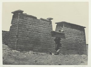 Hemi-Speos De Séboua, Pylons, Nubia, 184951, 1852年に印刷。 作： Maxime Du Camp