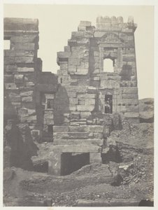 Medinet-Habou、Gynécée de Ramsès-Méiamoun の北側ファサード。 テーベ 作： Maxime Du Camp