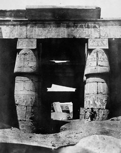 寺院遺跡、エジプト、1852 作： Maxime Du Camp